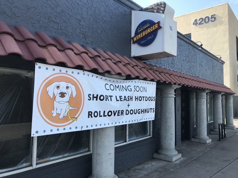 Short Leash Hot Dogs