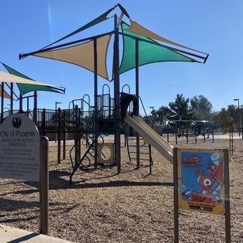 Moon Valley Park Basketball Courts