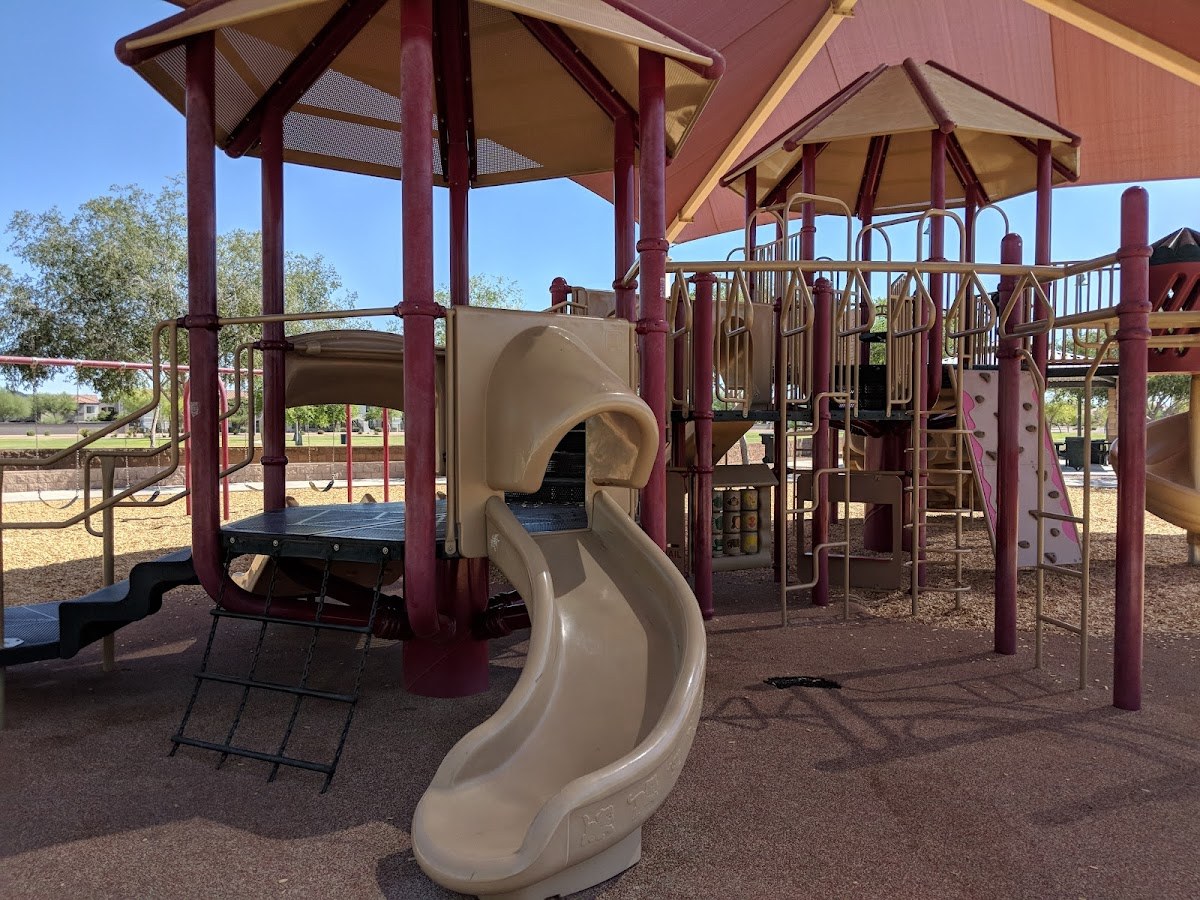 Chuparosa Park Courts