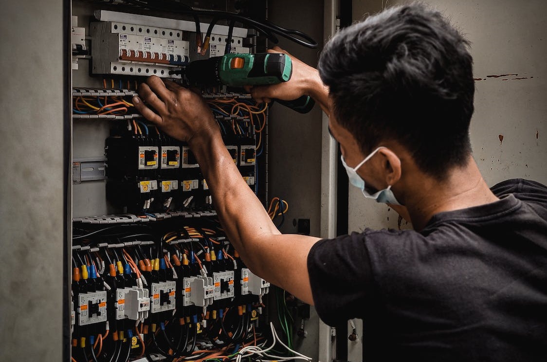 Major League Electric Co LLC