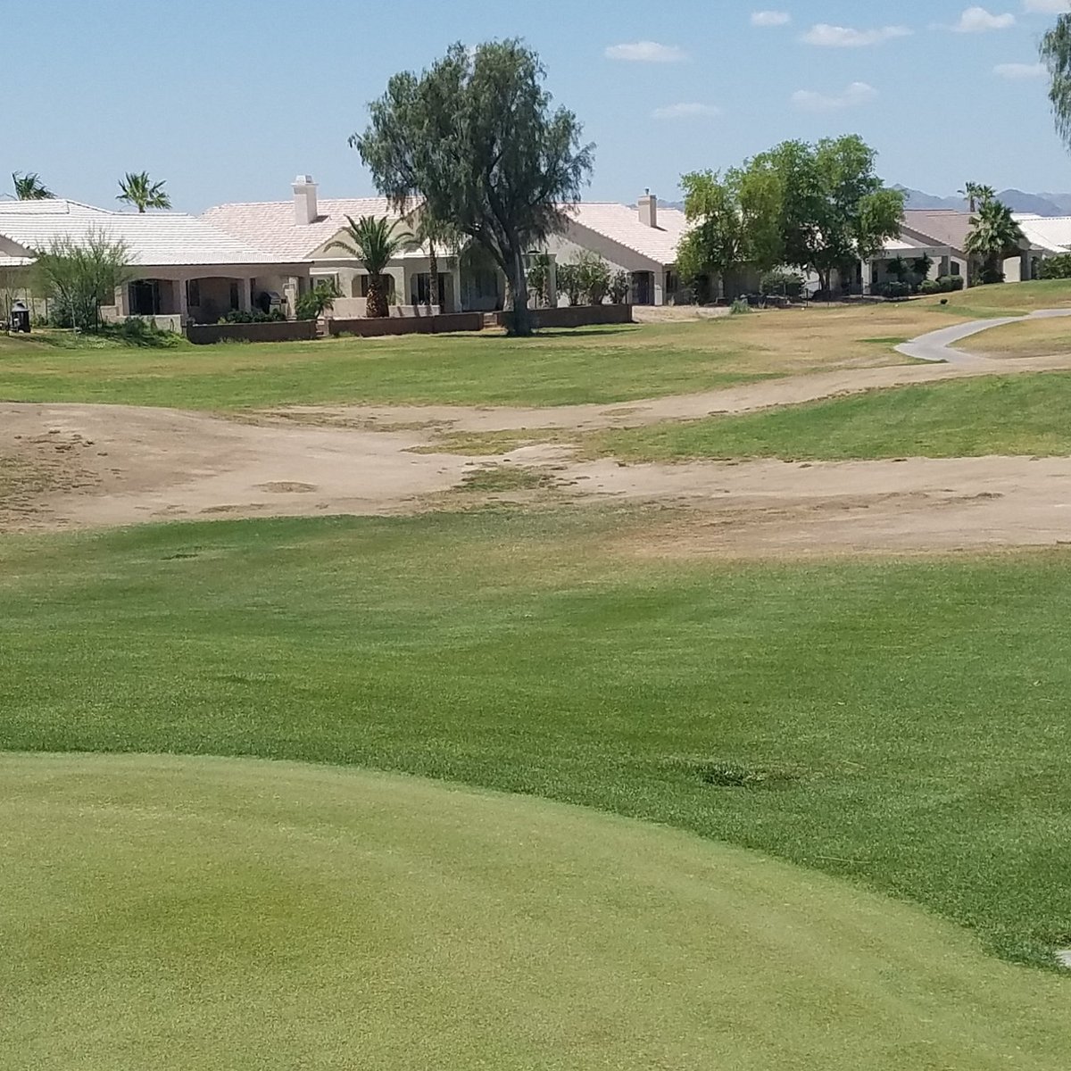 Desert Lakes Golf Course