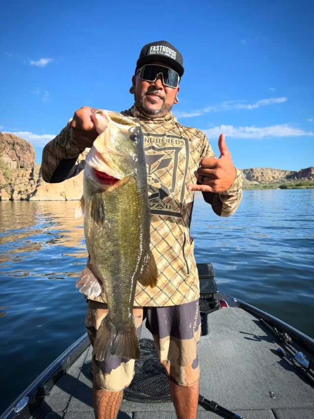Roosevelt Lake Fishing Guides
