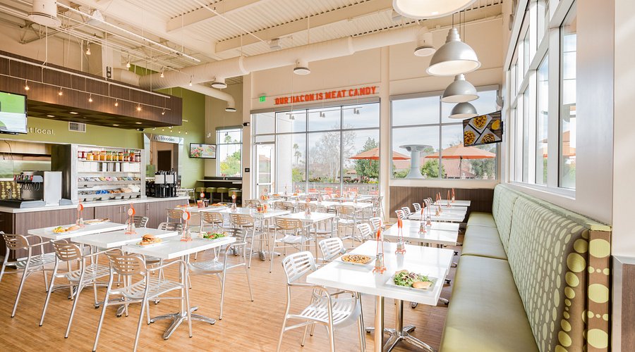 Scramble a Breakfast & Lunch Joint